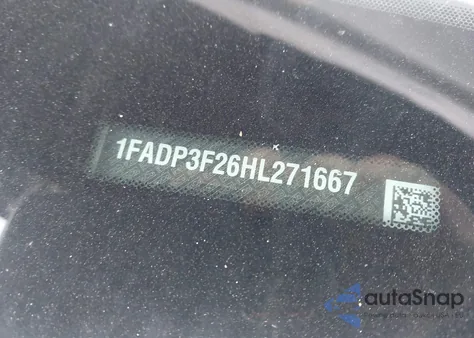 2017 Ford Focus Se z USA, uszkodzony, nr VIN 1FADP3F26HL271667